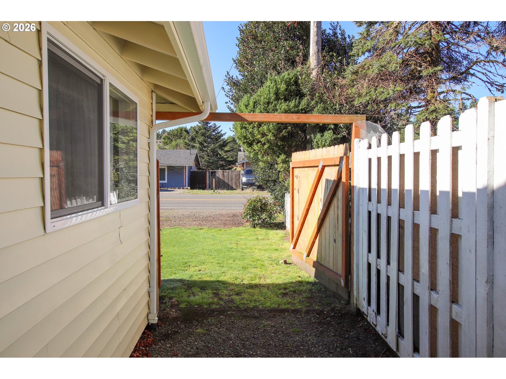 3210 Munsel Lake Road Florence, OR 97439 - Photo 4 of 40