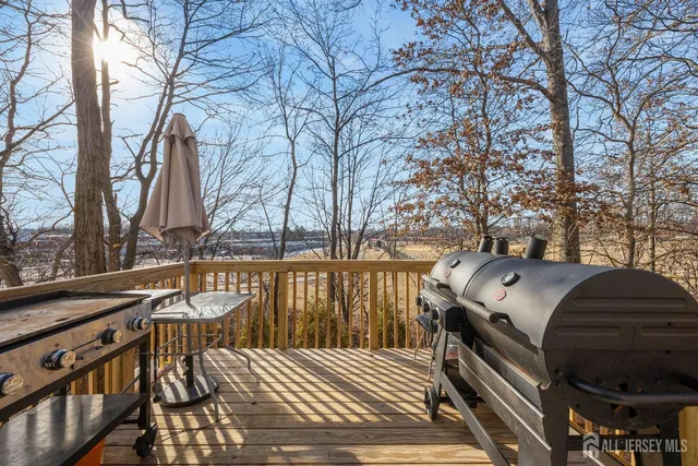 $885,000 | 783 Aborn Avenue, Woodbridge, NJ 07095