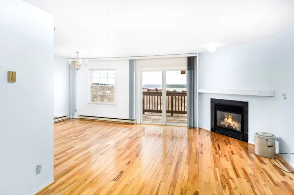 $239,900 | 202 East 7th Street, Unit D, Duluth, MN 55805