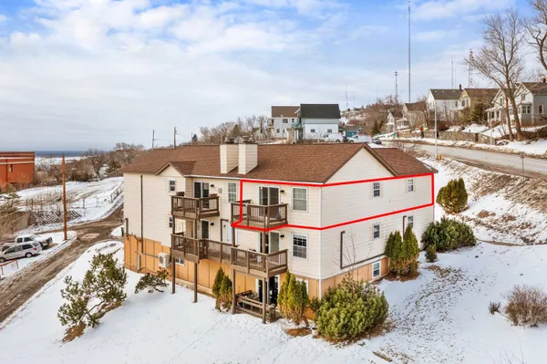 $239,900 | 202 East 7th Street, Unit D, Duluth, MN 55805