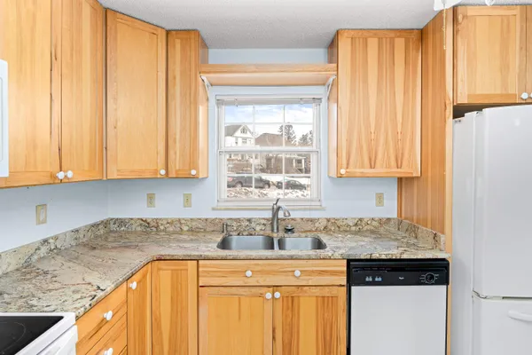$239,900 | 202 East 7th Street, Unit D, Duluth, MN 55805