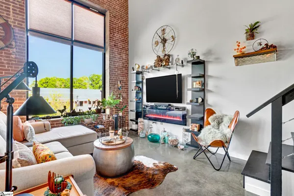 $324,000 | 300 South Street, Unit 230, Simpsonville, SC 29681