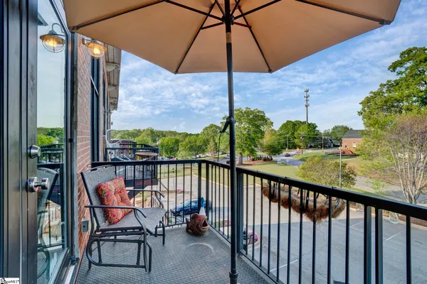 $324,000 | 300 South Street, Unit 230, Simpsonville, SC 29681