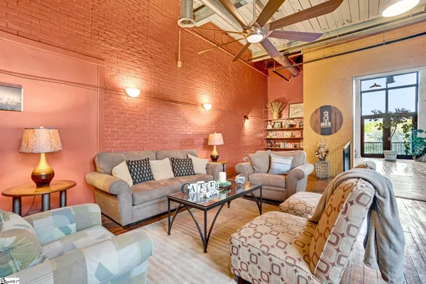 $324,000 | 300 South Street, Unit 230, Simpsonville, SC 29681