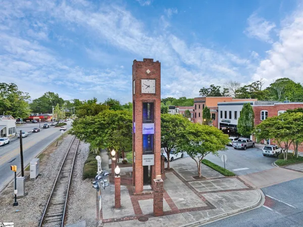 $324,000 | 300 South Street, Unit 230, Simpsonville, SC 29681