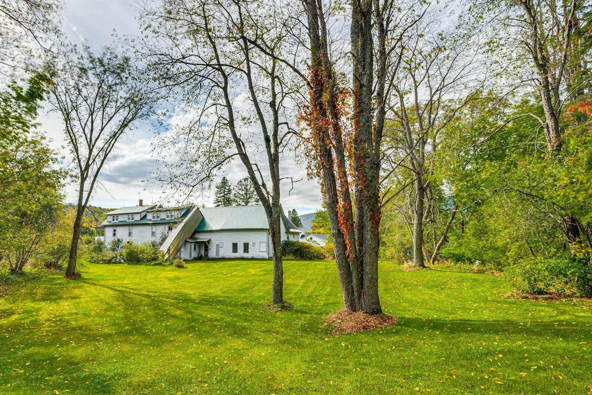 69 Pleasant Street Colebrook, NH 03576 - Photo 3 of 60