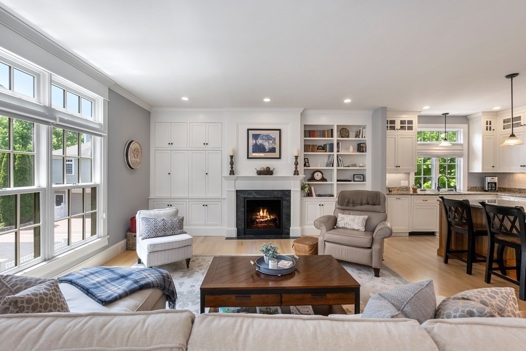 27 Maple Lane, Unit 27 Medfield, MA 02052 - Photo 13 of 42