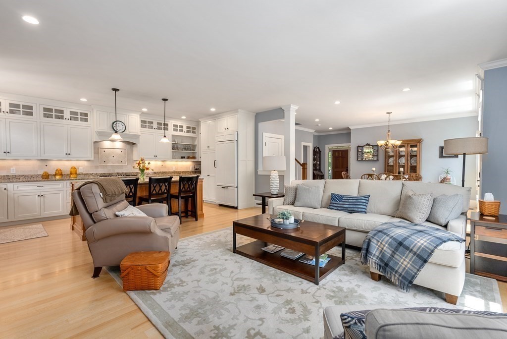 27 Maple Lane, Unit 27 Medfield, MA 02052 - Photo 15 of 42