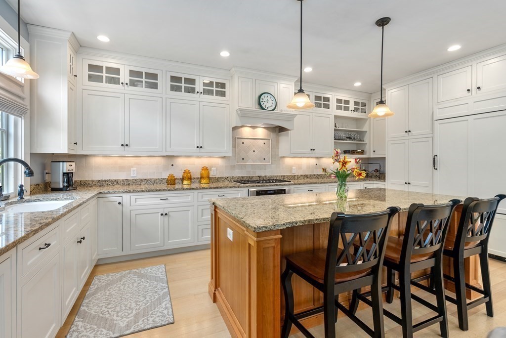 27 Maple Lane, Unit 27 Medfield, MA 02052 - Photo 17 of 42