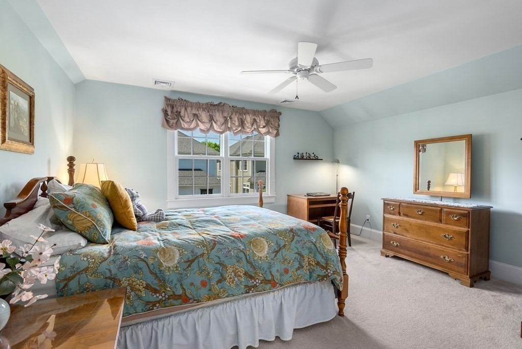 27 Maple Lane, Unit 27 Medfield, MA 02052 - Photo 29 of 42