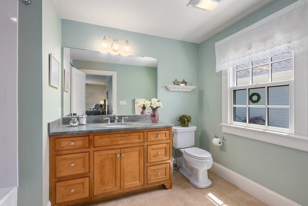 27 Maple Lane, Unit 27 Medfield, MA 02052 - Photo 30 of 42