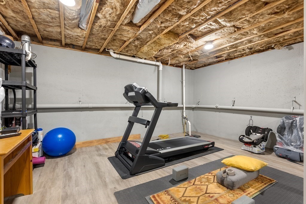27 Maple Lane, Unit 27 Medfield, MA 02052 - Photo 33 of 42