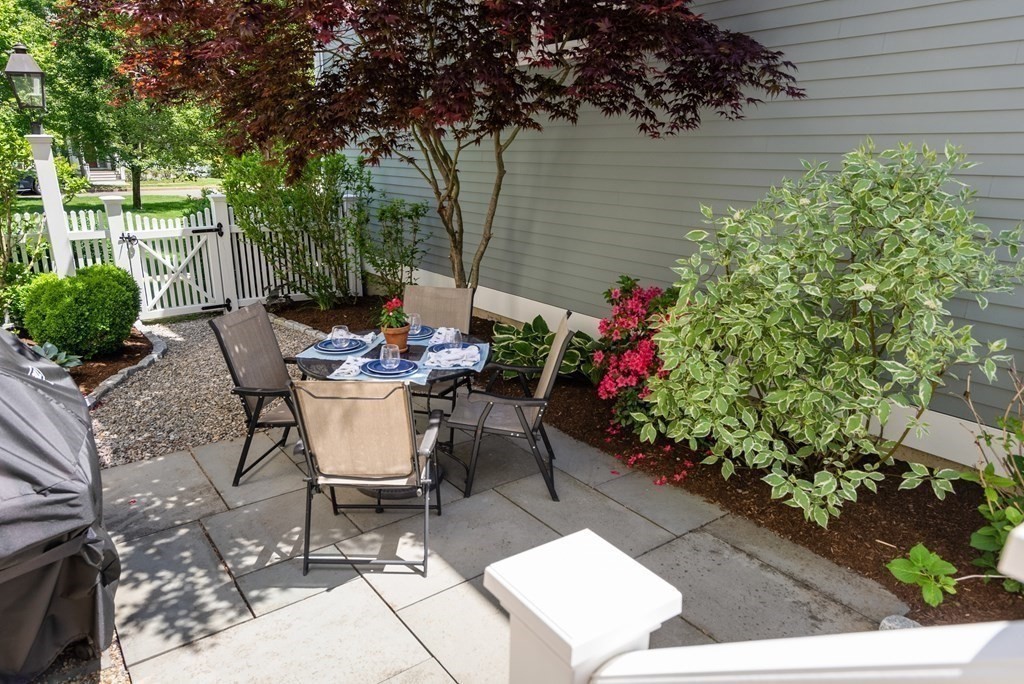 27 Maple Lane, Unit 27 Medfield, MA 02052 - Photo 38 of 42