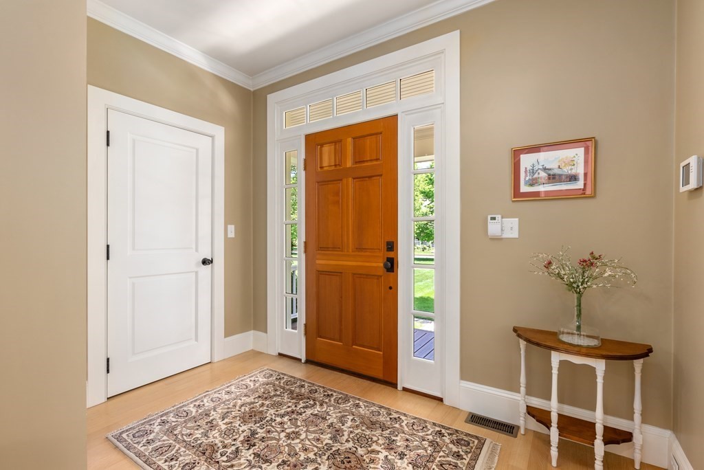 27 Maple Lane, Unit 27 Medfield, MA 02052 - Photo 6 of 42