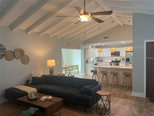 $2,795 | 118 Caddy Road, Rotonda West, FL 33947