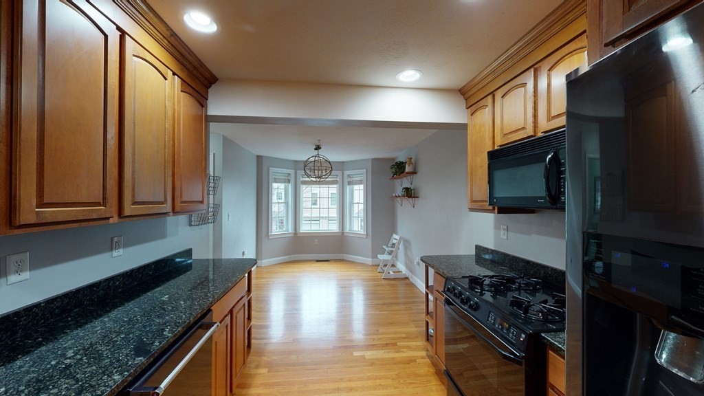 20 Richardson Road, Unit 20 Burlington, MA 01803 - Photo 11 of 40 Gallery Image 11