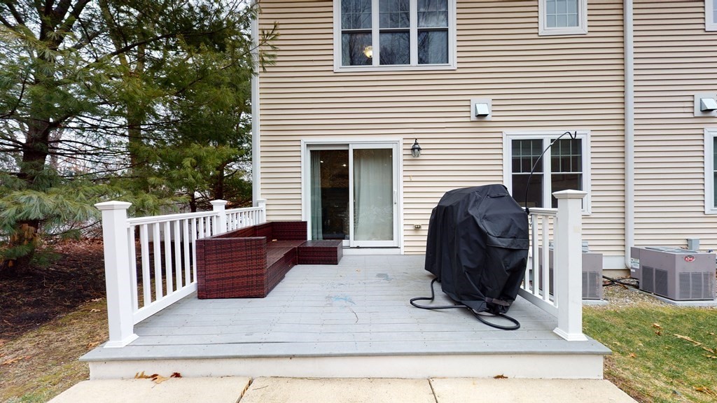 20 Richardson Road, Unit 20 Burlington, MA 01803 - Photo 39 of 40 Gallery Image 39