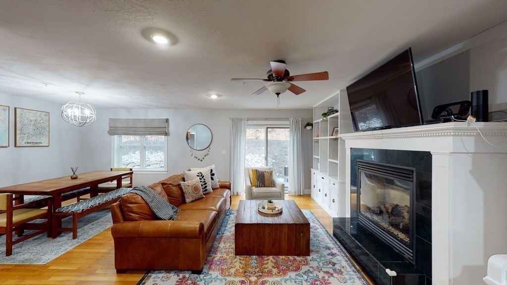 20 Richardson Road, Unit 20 Burlington, MA 01803 - Photo 4 of 40 Gallery Image 4