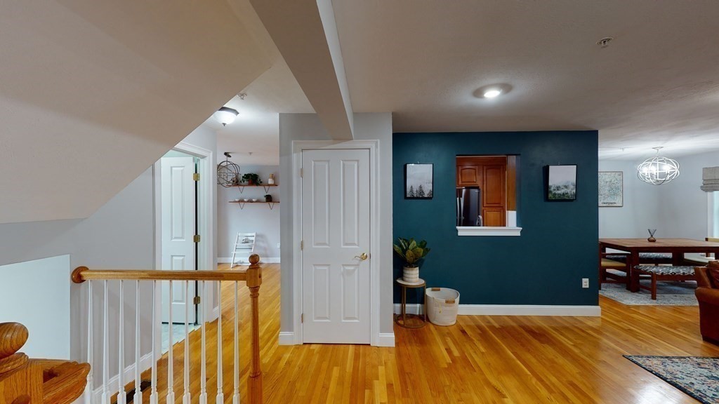 20 Richardson Road, Unit 20 Burlington, MA 01803 - Photo 5 of 40 Gallery Image 5