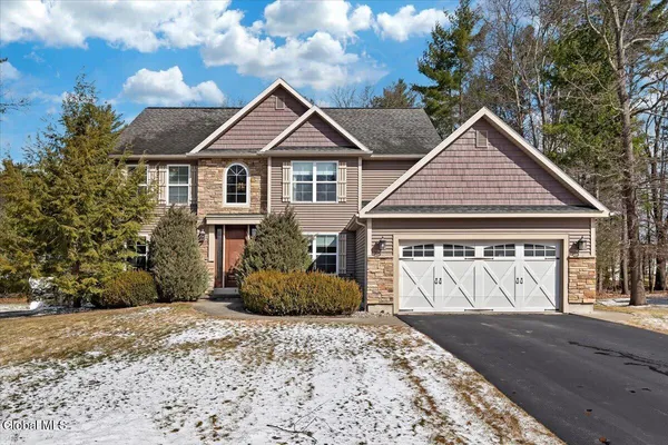 $629,000 | 5 Wyndham Way, Milton, NY 12020