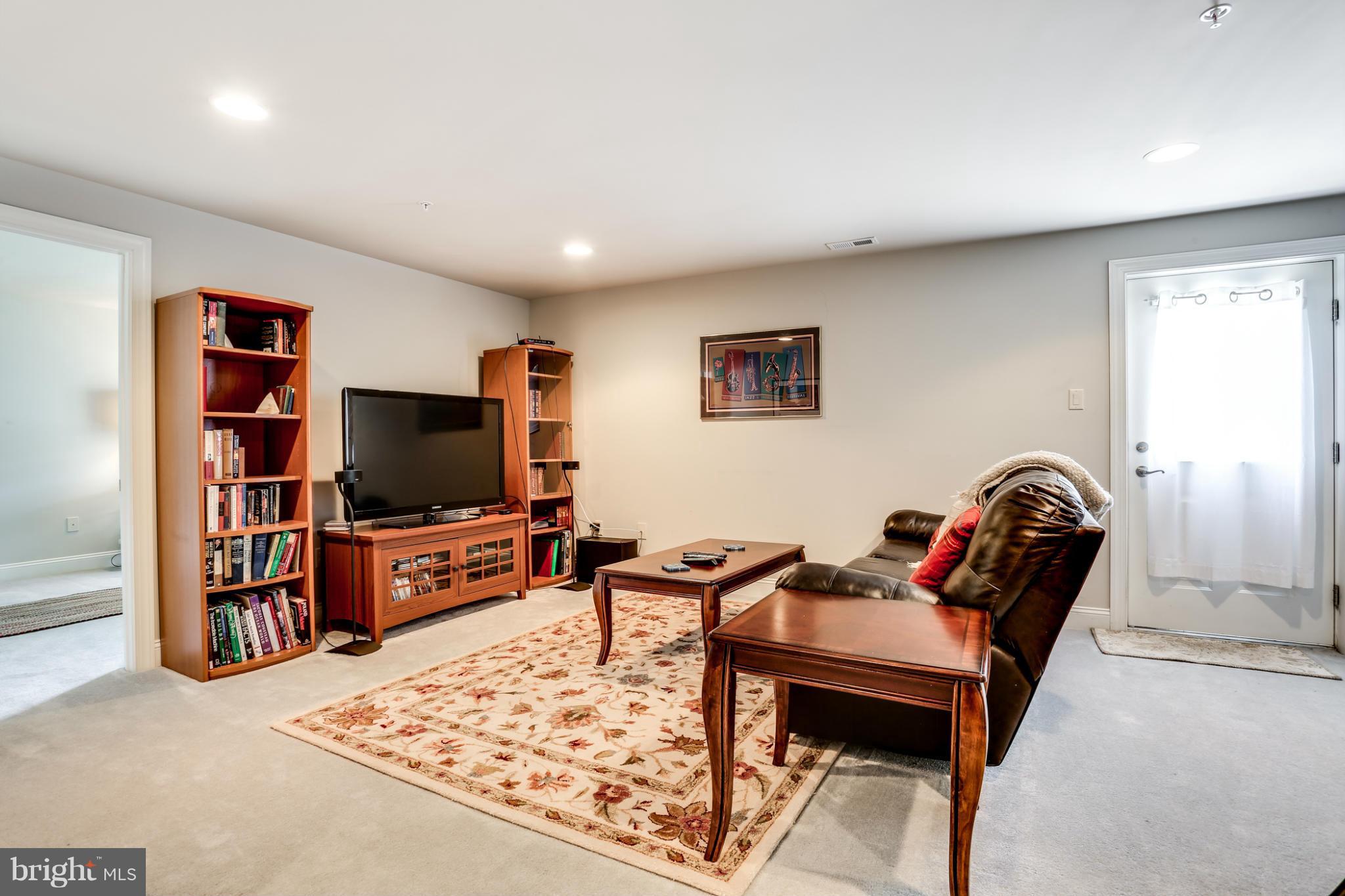 2609 Rockhampton Road Ellicott City, MD 21042 - Photo 24 of 30 Family Room