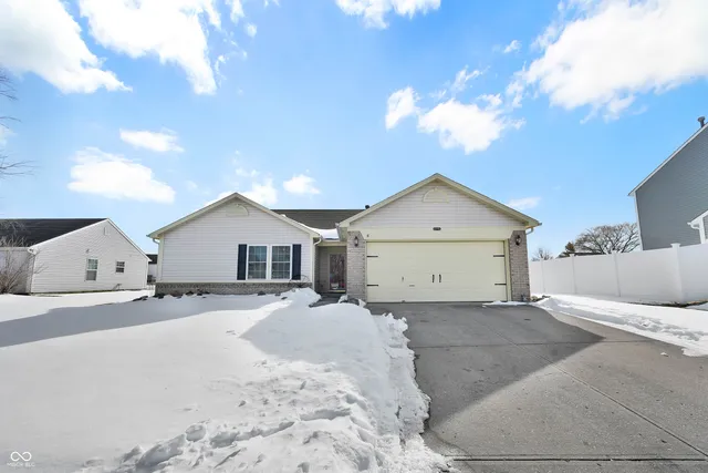 $274,999 | 1779 Whisperwood Trail, Danville, IN 46122