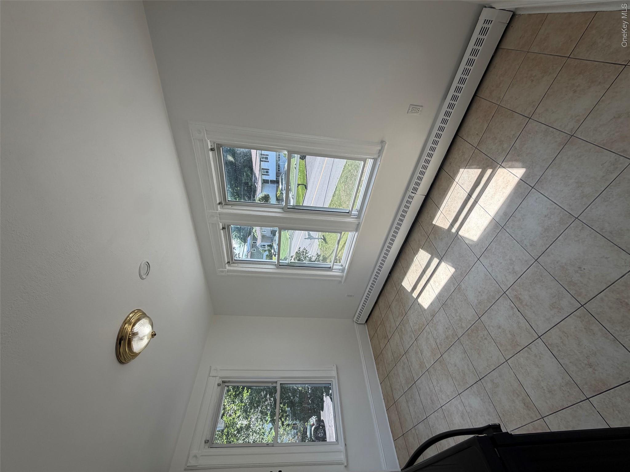 8 Old Knollwood Road White Plains, NY 10607 - Photo 7 of 17