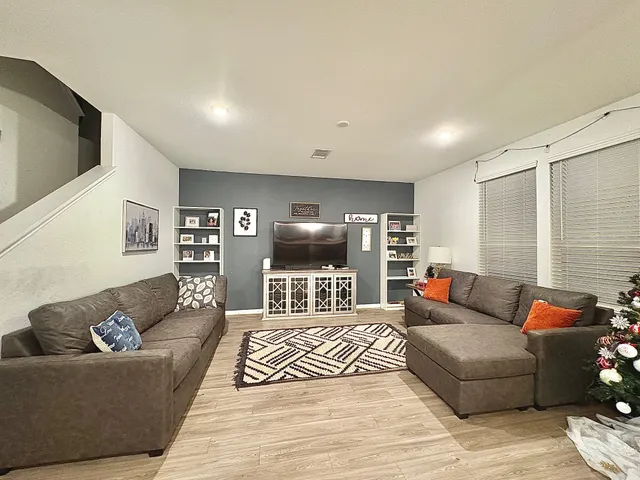 $2,700 | 23531 Glenbuck St Spring, Spring, TX 77373