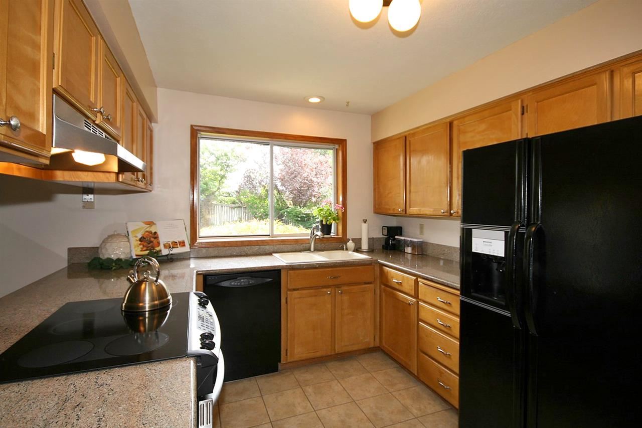 3519 South Whipple Road Spokane, WA 99206 - Photo 8 of 20