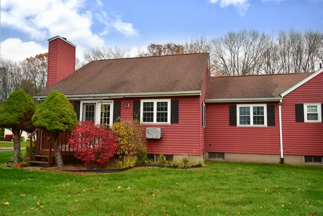 $205,000 | 413 Lady Bug Lane, Unit 413, Vernon, CT 06066