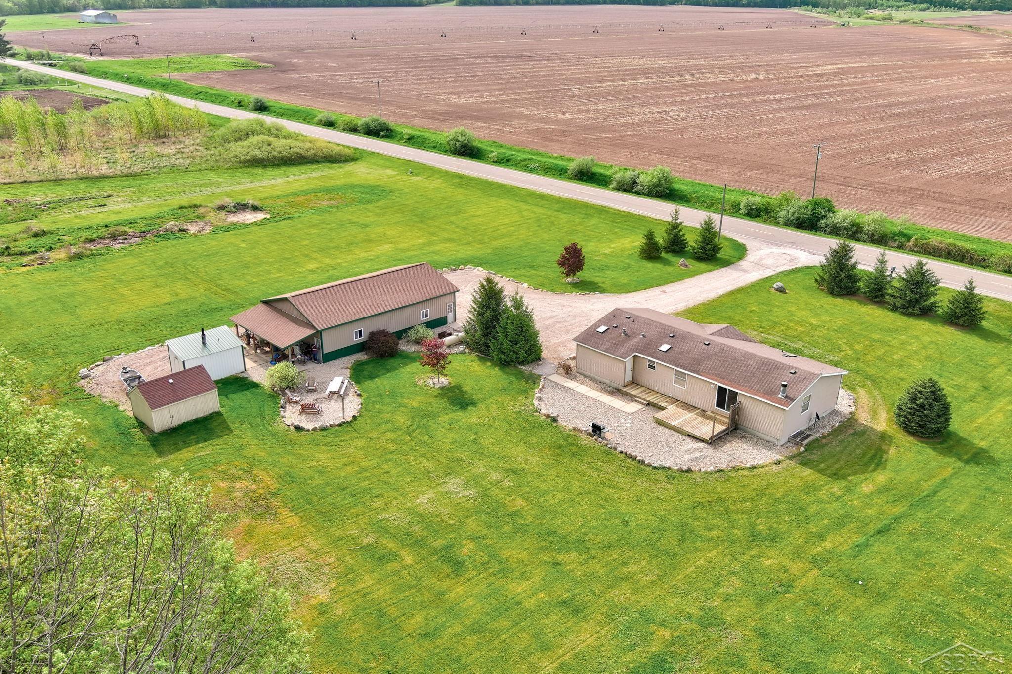 18890 Lakefield Road Merrill, MI 48637 - Photo 43 of 46 50109212-42.JPG