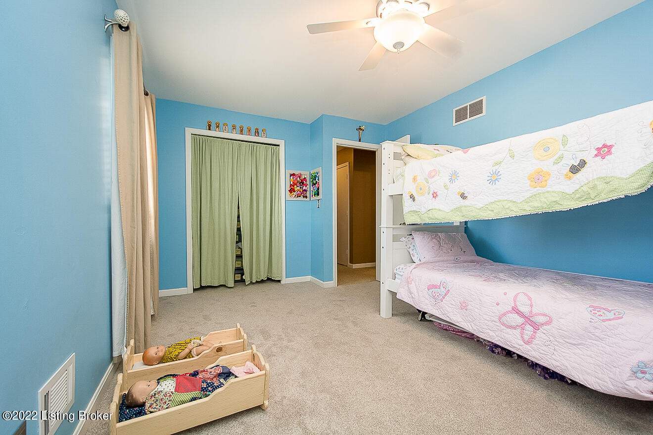 7700 Tempsclair Road Louisville, KY 40220 - Photo 30 of 42 Bedroom 4