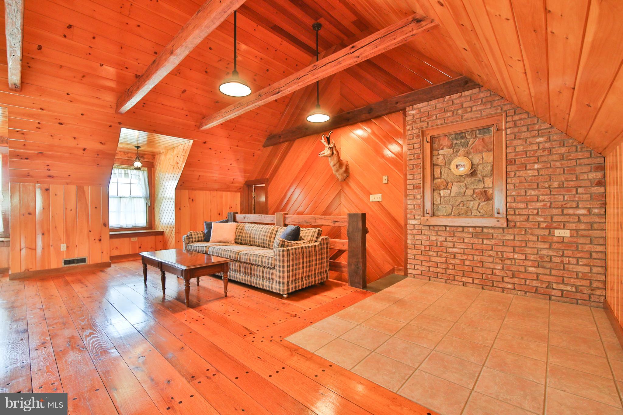 3810 Huckleberry Road Allentown, PA 18104 - Photo 4 of 46