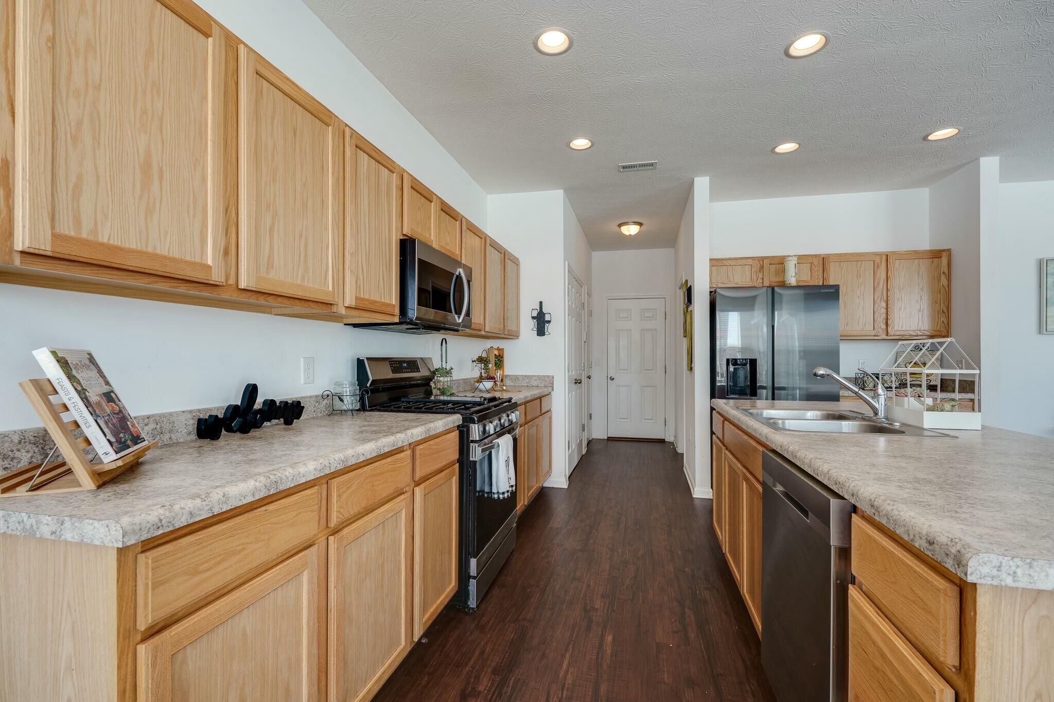 945 Reeder Circle Dayton, OH 45458 - Photo 17 of 46 Gallery Image 17