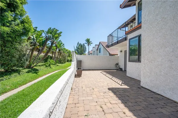$1,225,000 | 2782 Longwood Court, Costa Mesa, CA 92626