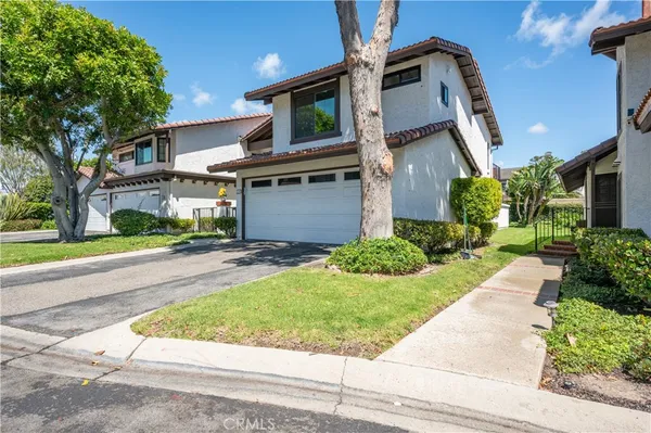 $1,225,000 | 2782 Longwood Court, Costa Mesa, CA 92626