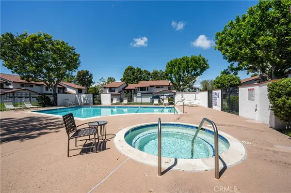 $1,225,000 | 2782 Longwood Court, Costa Mesa, CA 92626