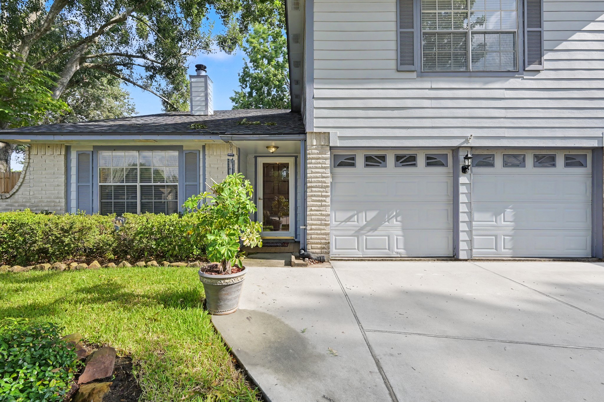 4926 Edinston Place Spring, TX 77388 - Photo 3 of 37 Gallery Image 3