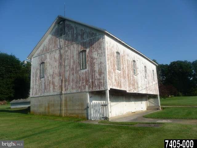 1066 Beck Mill Road Hanover, PA 17331 - Photo 14 of 24