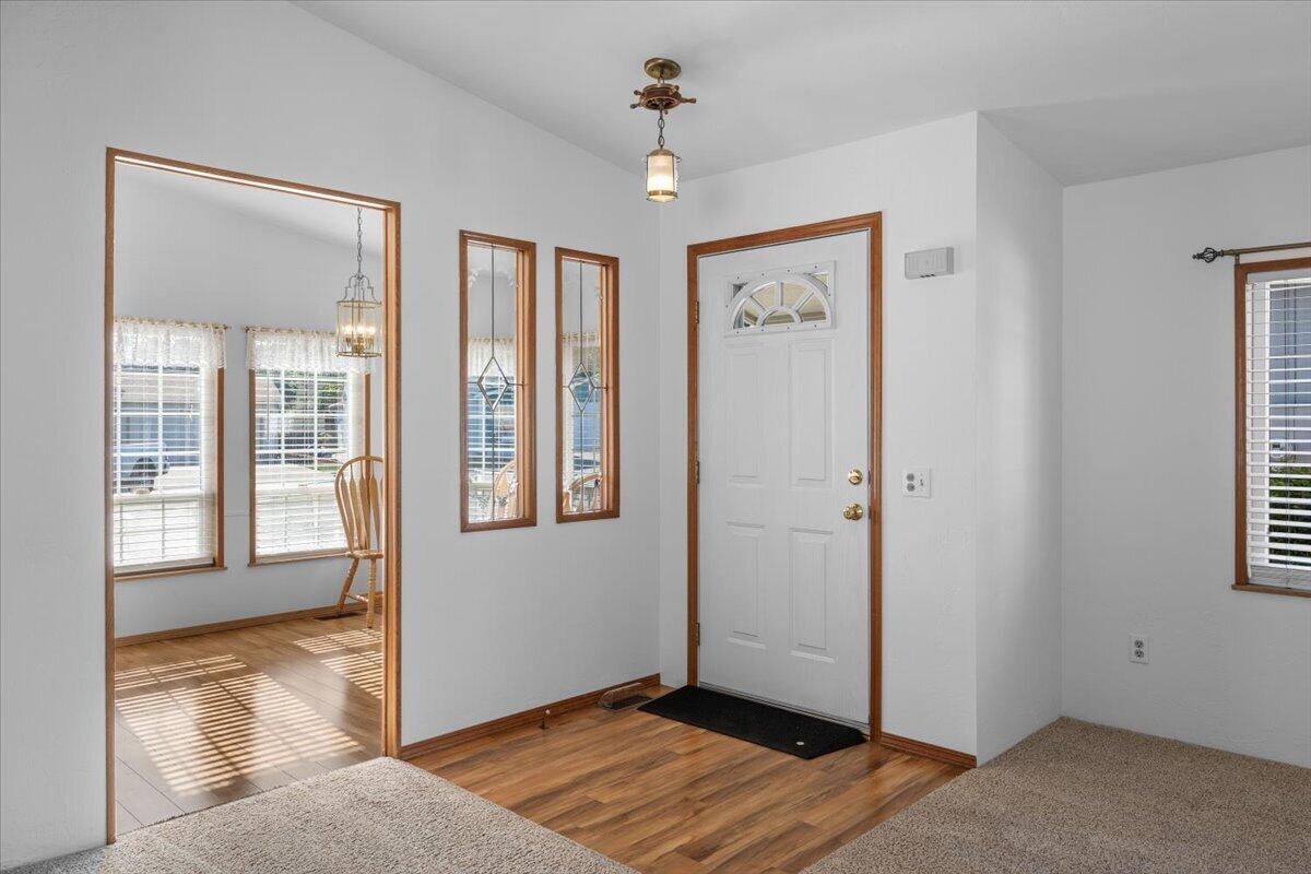 555 Freeman Road, Unit 257 Central Point, OR 97502 - Photo 5 of 26