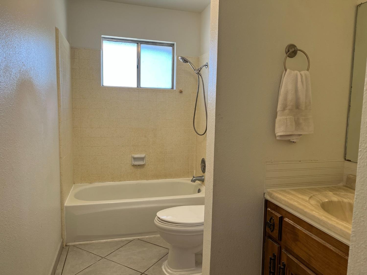 26285 Haley Way Madera, CA 93638 - Photo 12 of 33