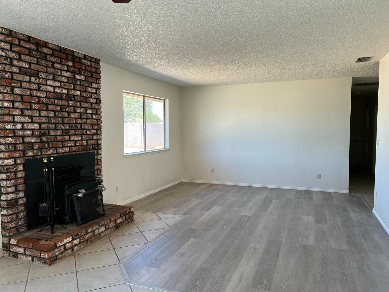 26285 Haley Way Madera, CA 93638 - Photo 7 of 33