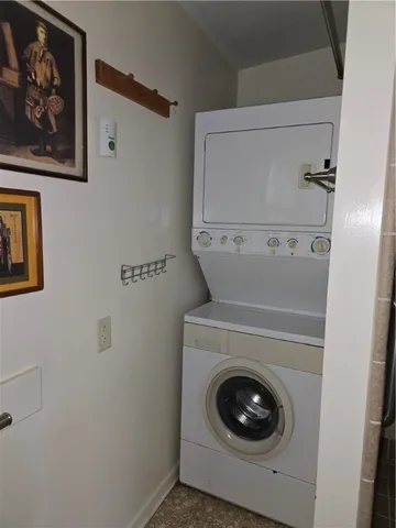 $120,000 | 2 Kathleen Street, Oxford, NY 13830