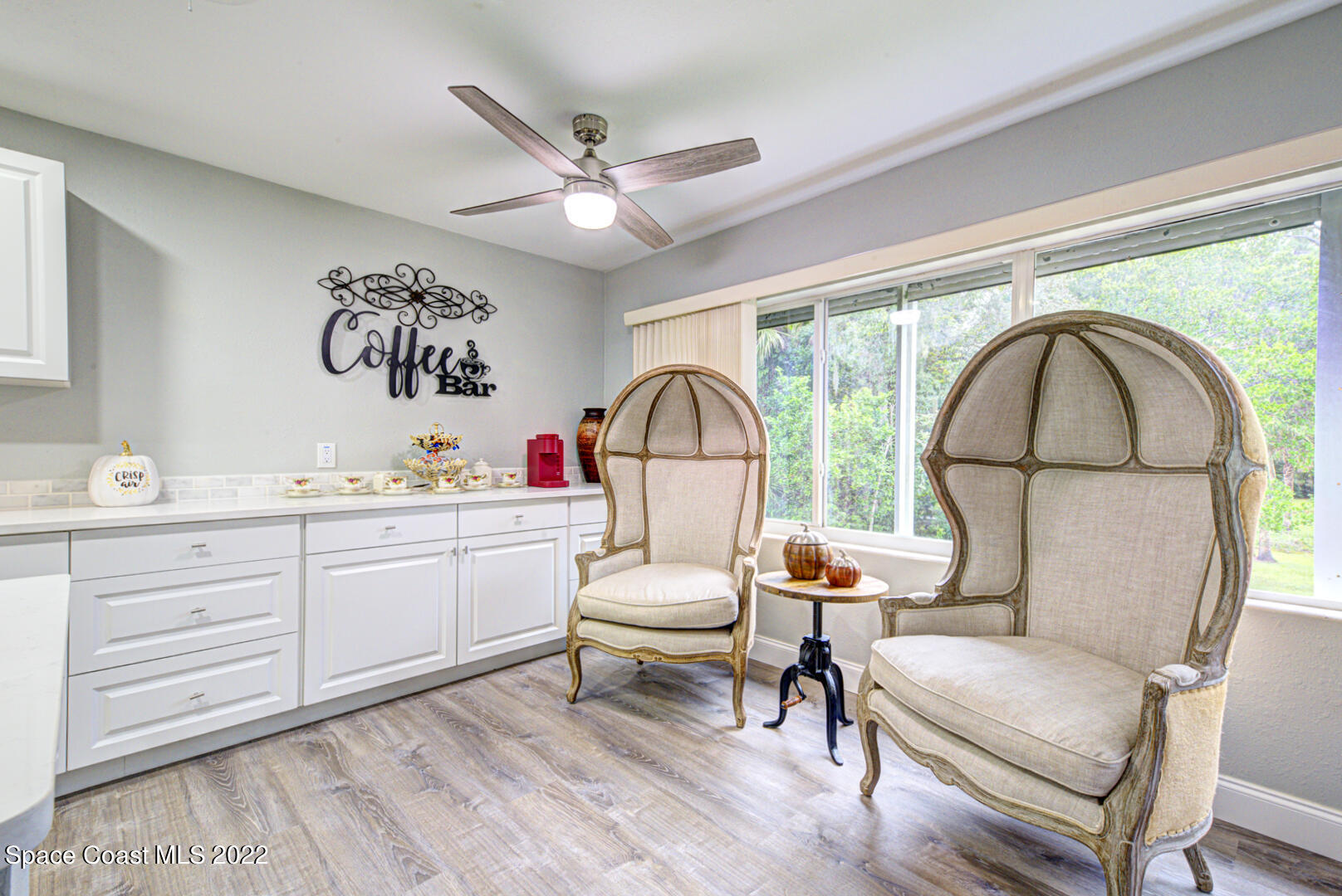 758 Buffalo Road Titusville, FL 32796 - Photo 22 of 52 a living room with furniture