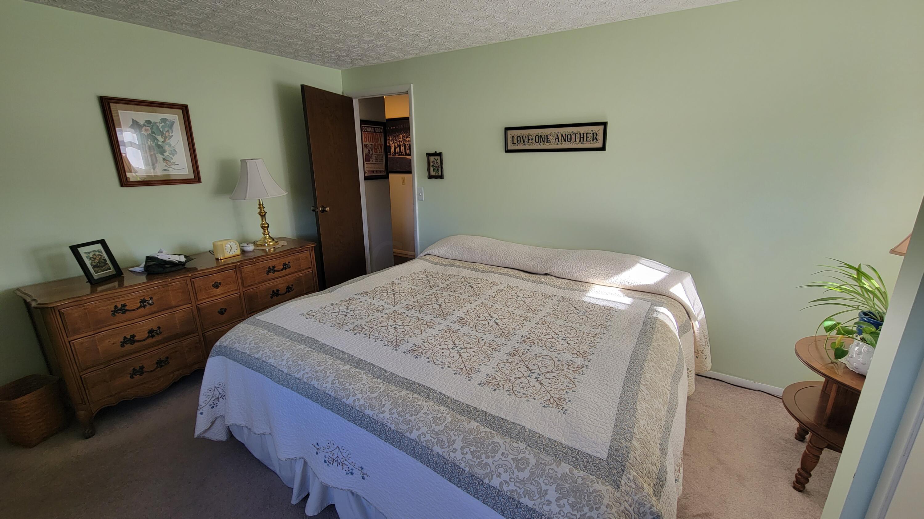 268 Hubbard Road Galloway, OH 43119 - Photo 36 of 50 20231114_113556
