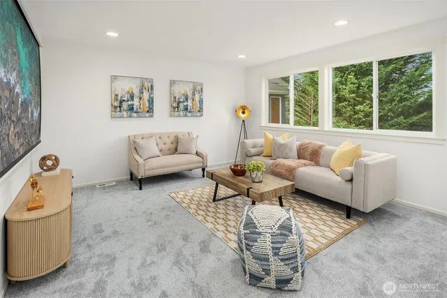 $1,200,000 | 20128 12th Avenue West, Lynnwood, WA 98036