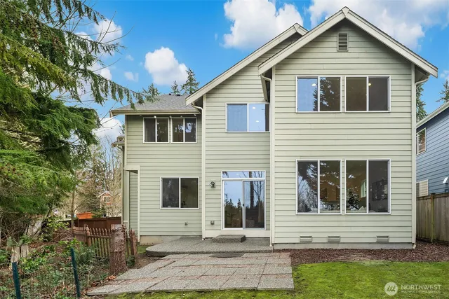 $1,200,000 | 20128 12th Avenue West, Lynnwood, WA 98036