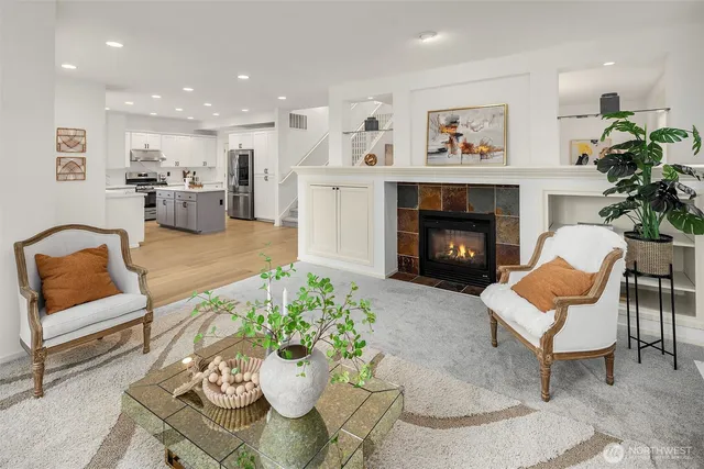 $1,200,000 | 20128 12th Avenue West, Lynnwood, WA 98036