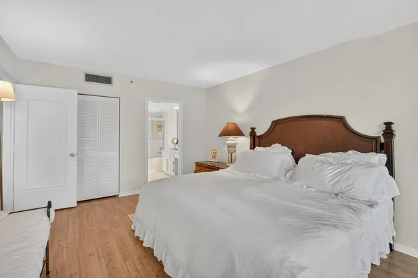 $5,500 | 6805 Willow Wood Drive, Unit 5042, Boca Raton, FL 33434