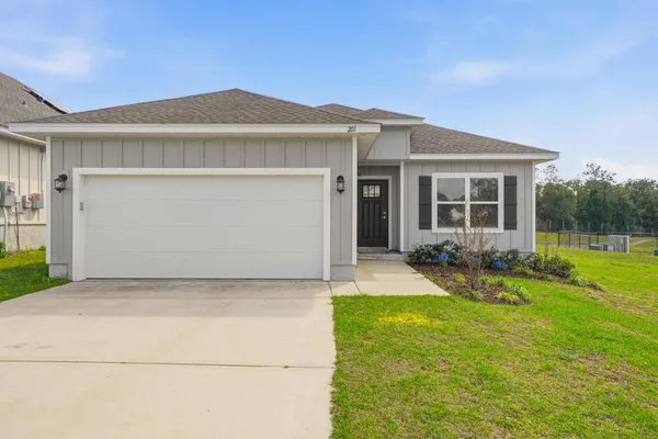$2,095 | 201 Lyla Lane, Crestview, FL 32539